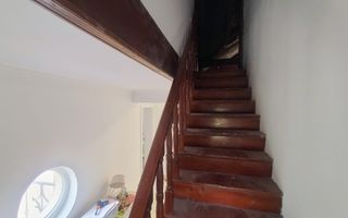 Vilă elegantă cu design luxos și grădină superb amenajată în Șag - Poză 24