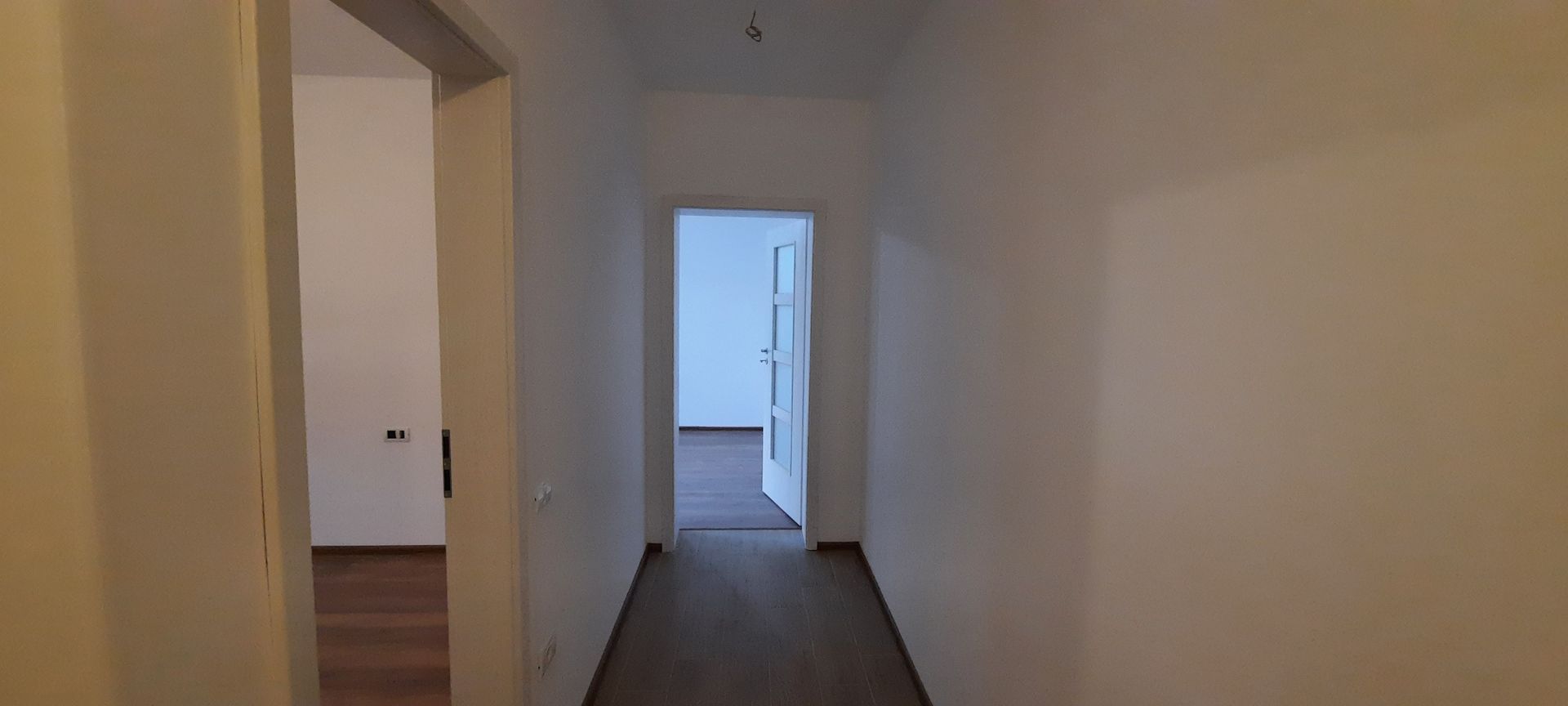 Apartament cu 6 camere si 4 locuri de parcare - Kaufland - Poză 13