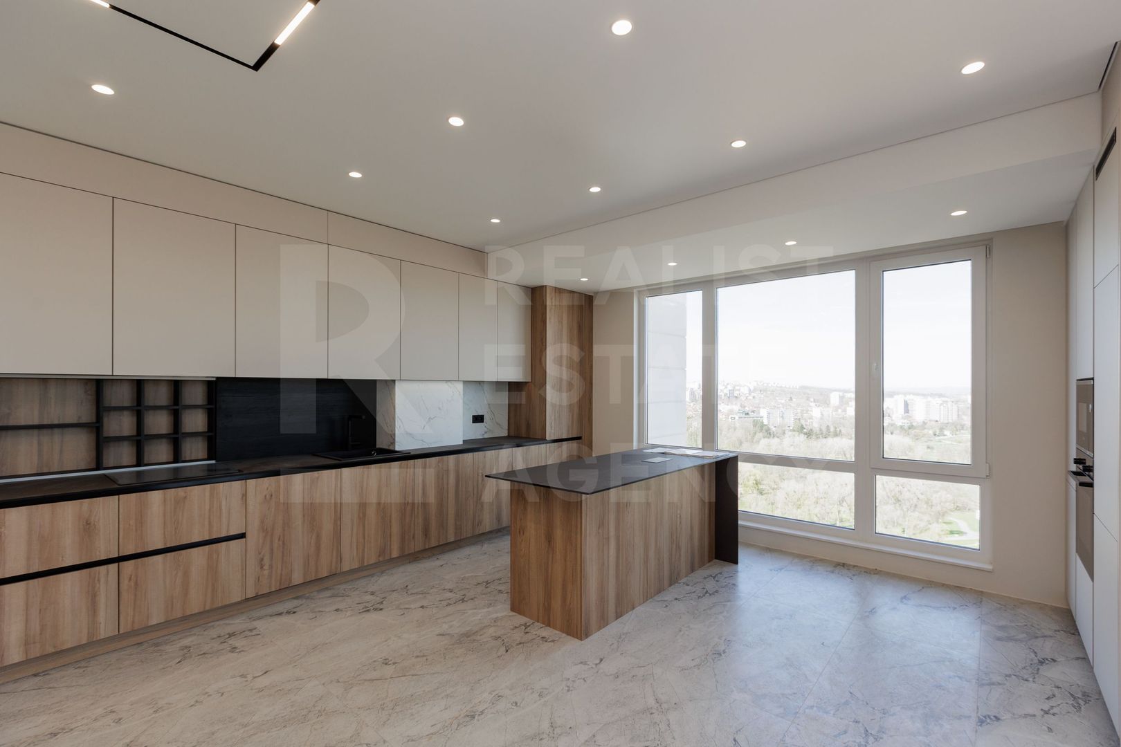 Vânzare, apartament, 4 camere, strada Constantin Stere, Centru - Poză 2