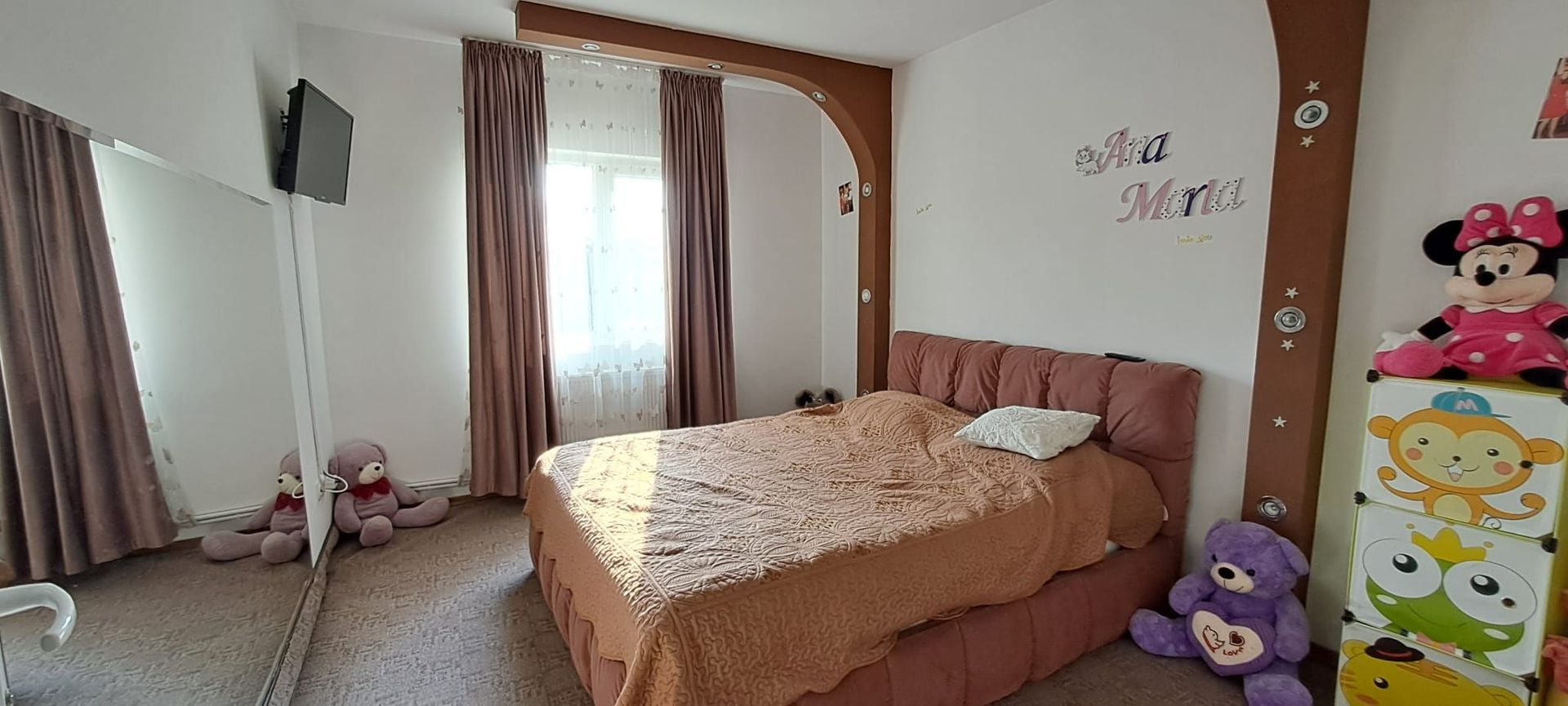 Floresti - Stoenesti, Jud. Giurgiu, vila + garaj + beci, teren 1400 mp - Poză 5