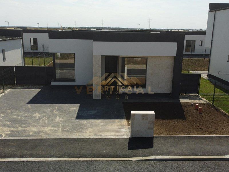 casa 3 camere, Cartier nou, Berceni/ Vidra - Poză 12