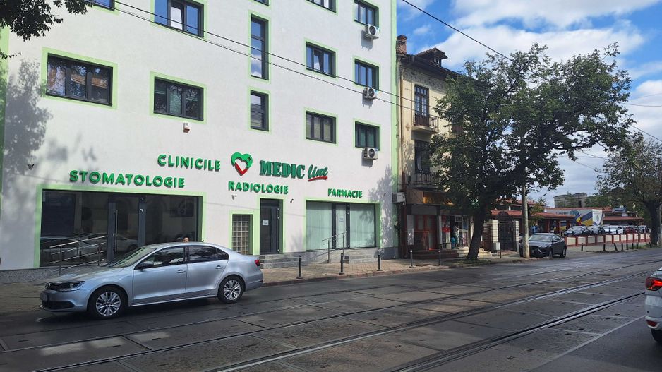 Vand doua spatii comerciale invecinate zona centrala Pta George Cosbuc - Poză 4