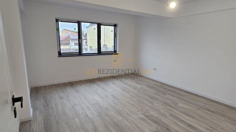 Apartament cu 3 camere de vanzare, Brancoveanu - Alunisului, Sector 4 - Poză 2