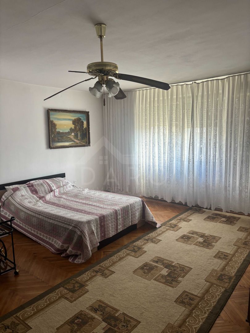 Apartament 3 Camere de Vanzare -90mp- Zona Pandurilor/ EON - Poză 1