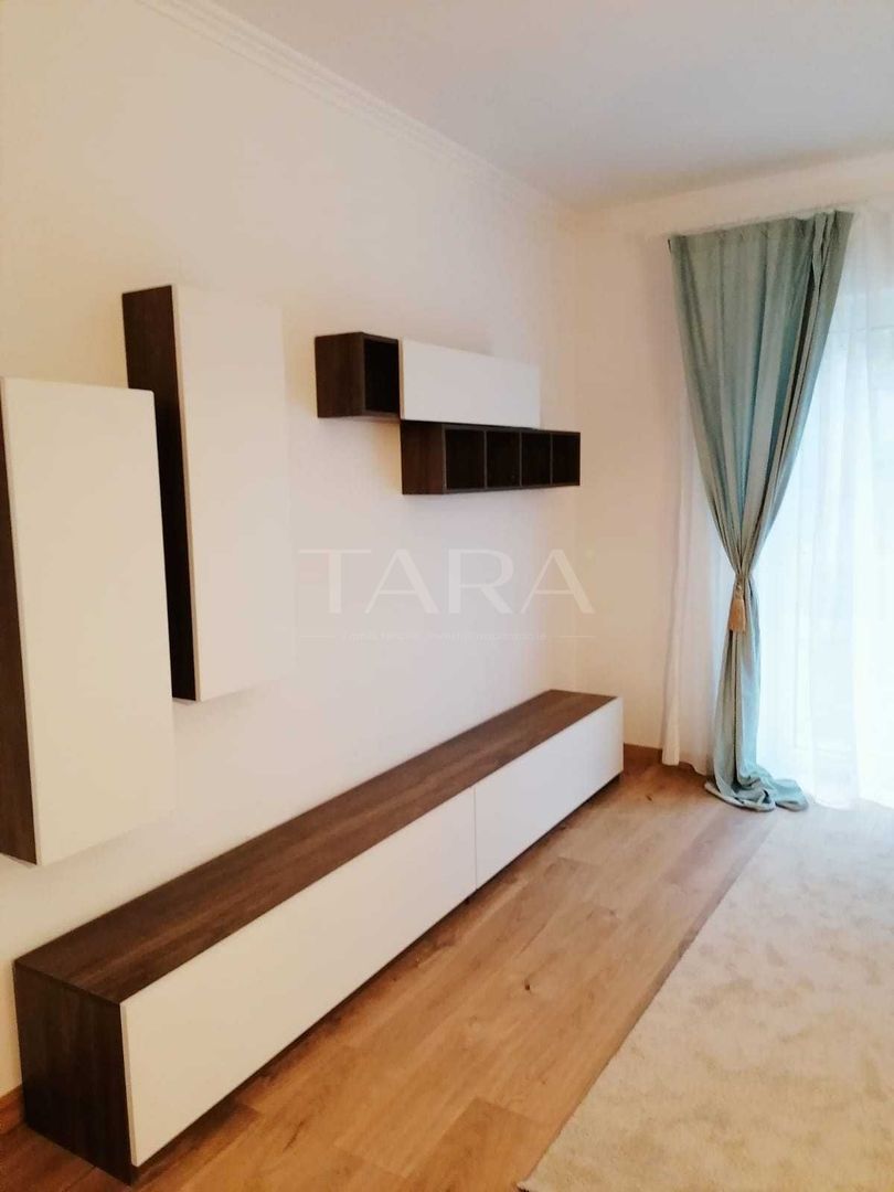 Apartament cu 2 camere zona Vivo - Poză 2