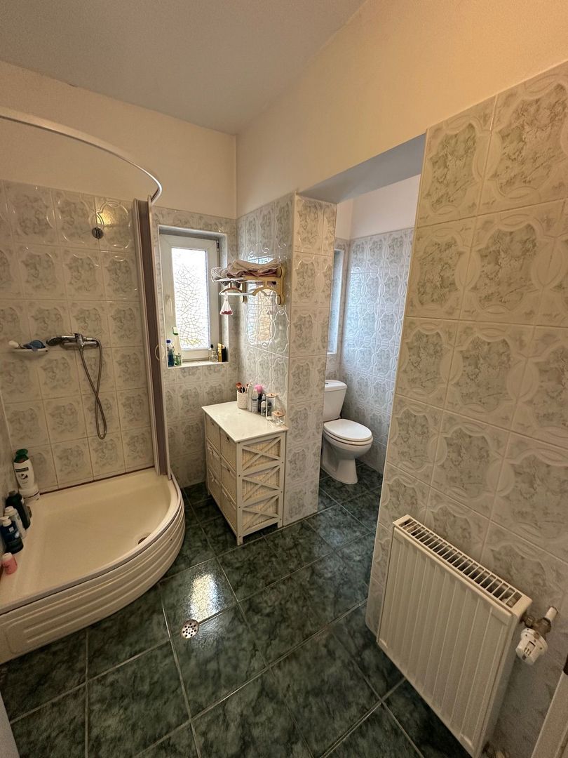 Casă / Vilă cu 5 camere zona Lunei - Poză 32