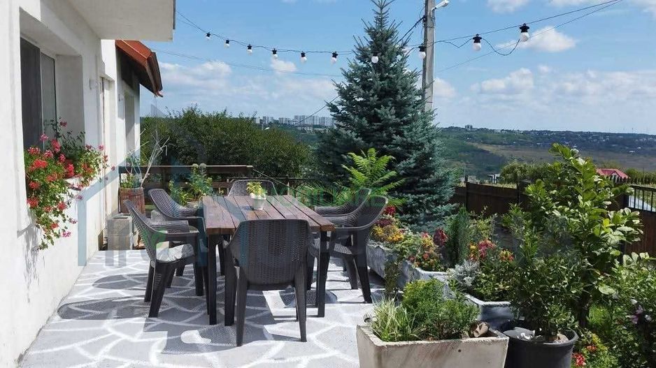 Casă de vânzare cu 5 dormitoare în Rediu – Platoul Beldiman, Iași - Poză 2