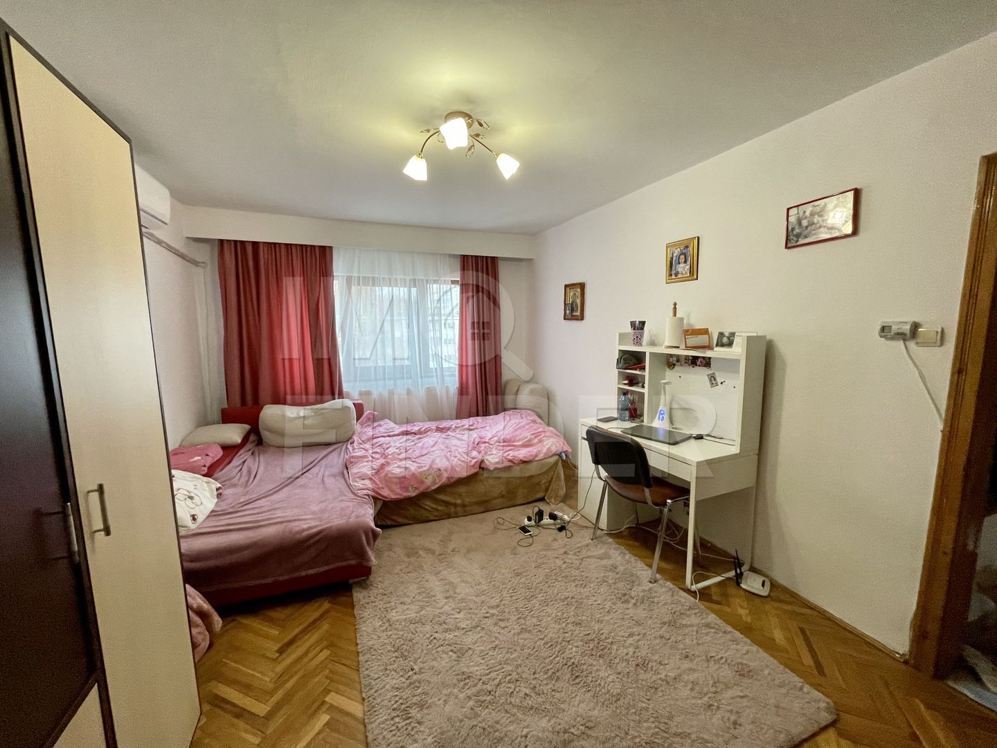 Vanzare apartament 3 camere, decomandat, Plopilor - Poză 9