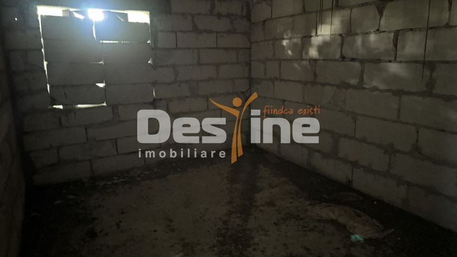 Casa de vanzare 4 camere la rosu Simeria - Poză 6