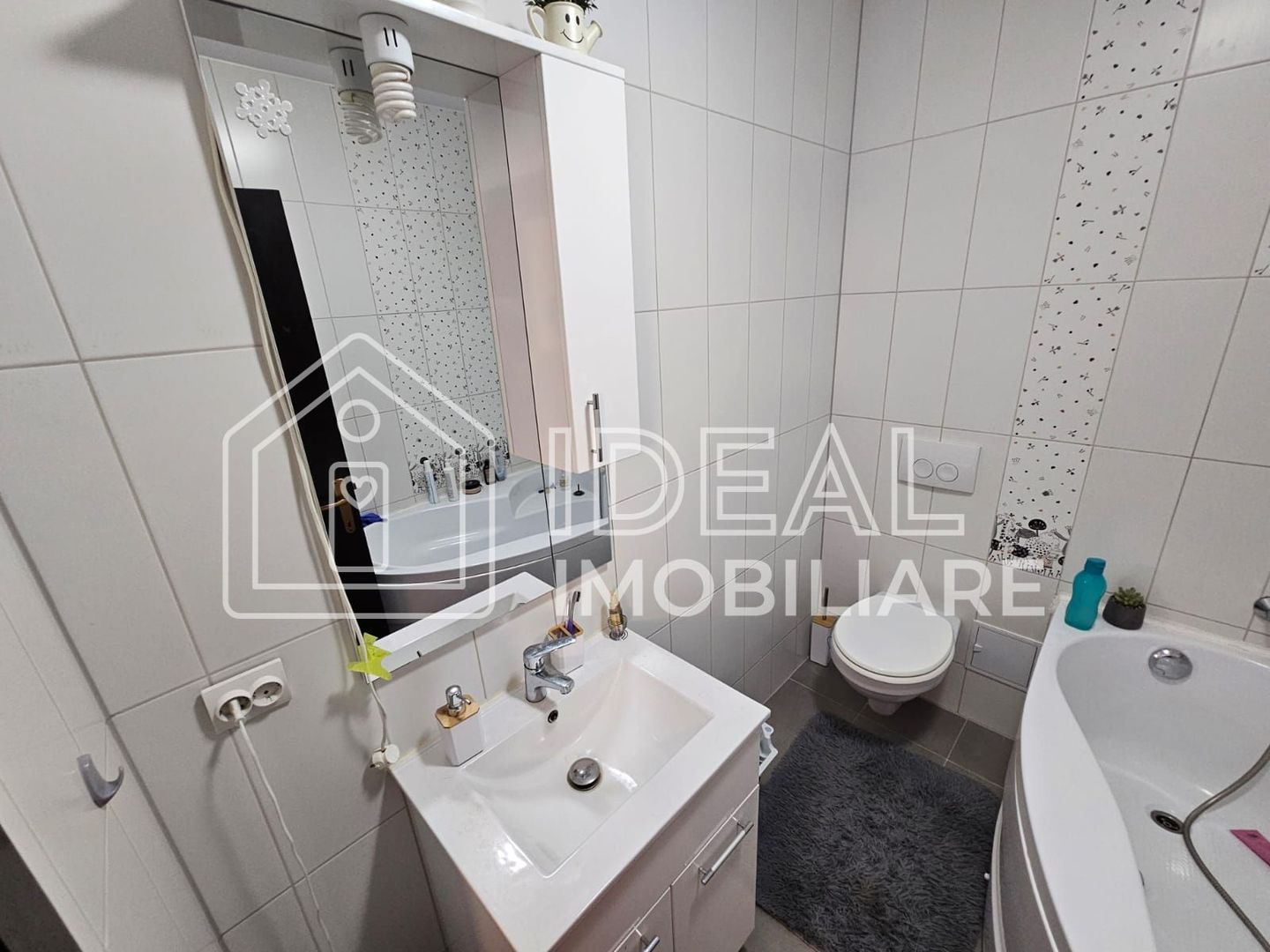 Casa Mobiltata-Utilata cu 4 camere,  pe Pictor Brana - Poză 10