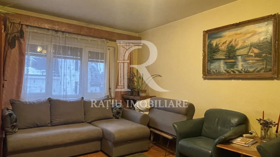 Apartament cu 3 camere  | Etaj intermediar | Calea Aradului | Oradea - Poză 2