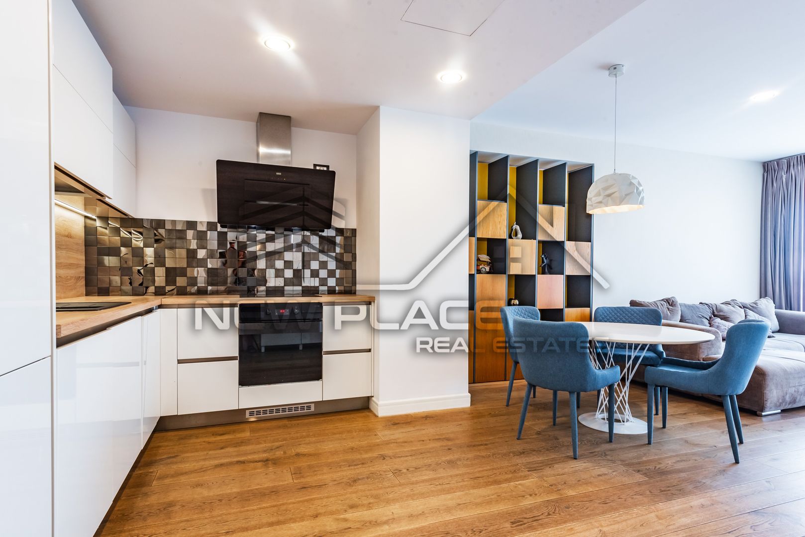 Cortina Residence | Exclusivitate | 950 Eur+TVA | Mobila Rovere | LUX - Poză 9