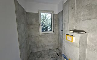 Apartament premium 3 camere + curte 50 mp 2 băi 61,4 mp utili Cristian - Poză 7