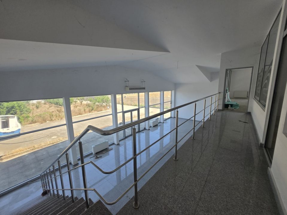 Hală de vânzare – spațiu depozitare, atelier și birouri – 2178 mp teren - Poză 11