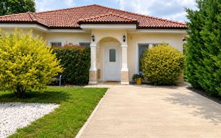 Casă Sânandrei | 79 mp | Terasă Acoperită | Curte 324 mp - Poză 7