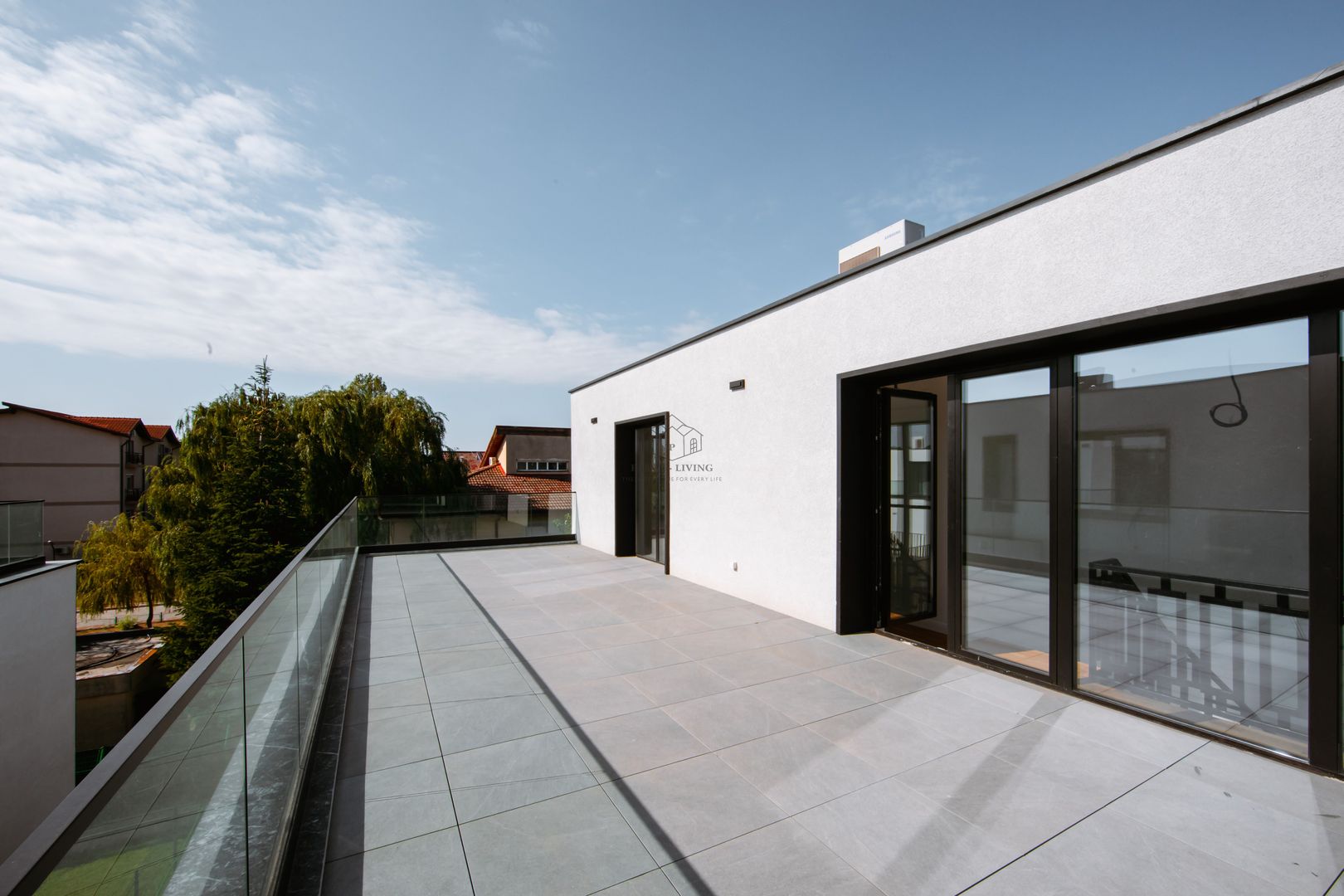 VILA SUPERBĂ CU 4 DORMITOAARE ȘI PISCINA LA INCHIRIERE - Poză 39