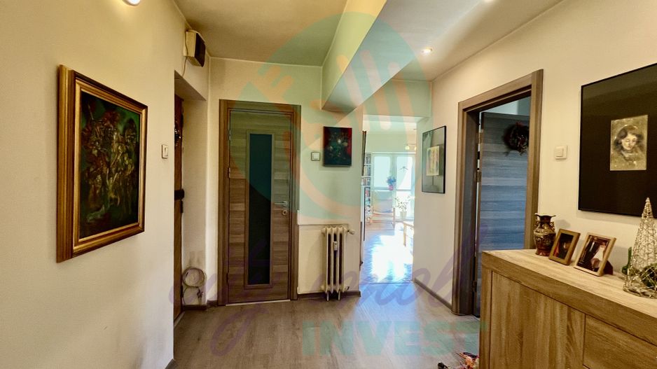 3 camere Unirii -Libertății | Vedere Parlament & Catedrală | Bloc 1992 - Poză 7