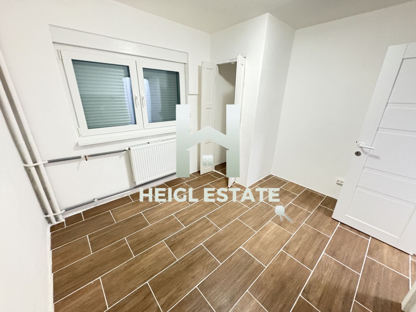 Apartament cu 2 camere situat la etajul 1 in Complexul Studentesc - Poză 3