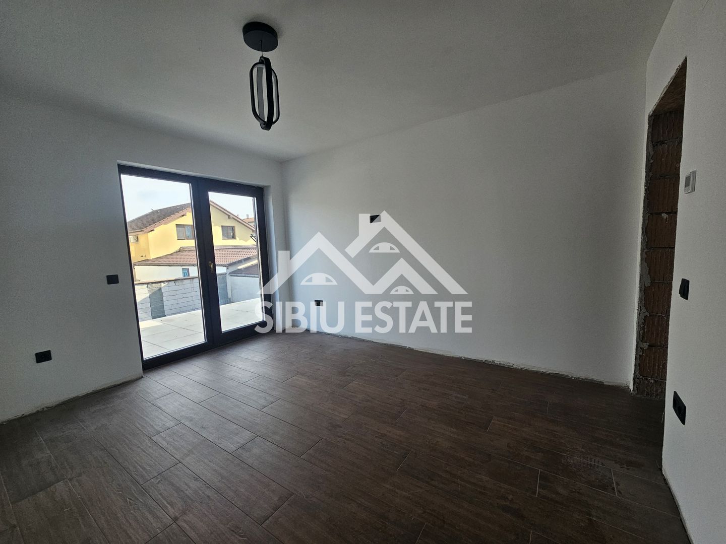 Casa noua gata de mutat, 4 dormitoare- Vandut - Poză 12