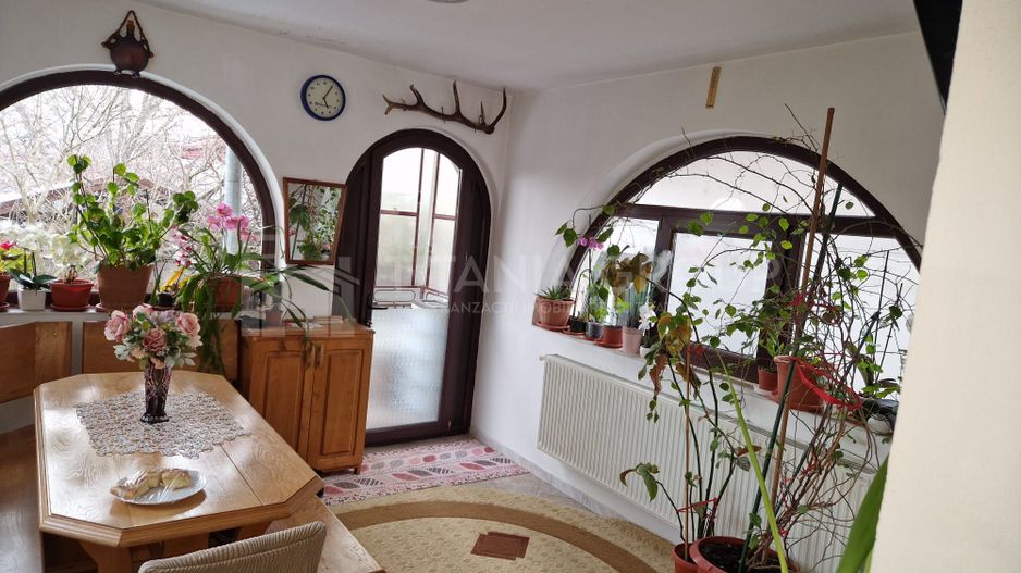 Casă spațioasă, cu teren generos – Alexandria, jud. Teleorman - Poză 14