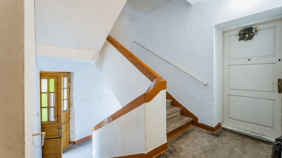 Vilă situată pe Calea Romanilor - Poză 6