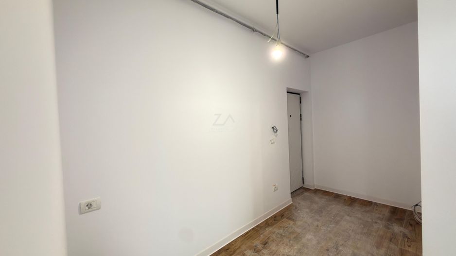 Bloc finalizat. Decomandat. Balcon mare. Loc de parcare. - Poză 9