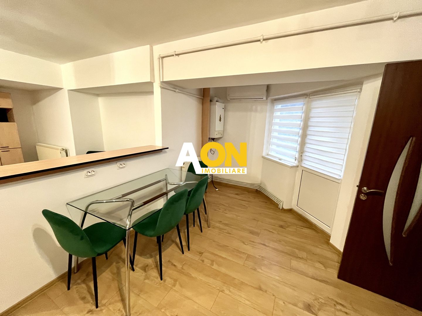 Apartament cu 2 Camere, Etaj Intermediar, Zonă Ultracentrală - Poză 8