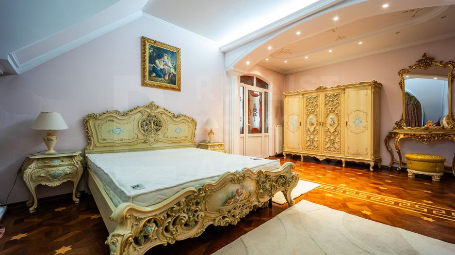 Se oferă spre chirie casă exclusivistă amplasată în Centul orașului - Poză 29