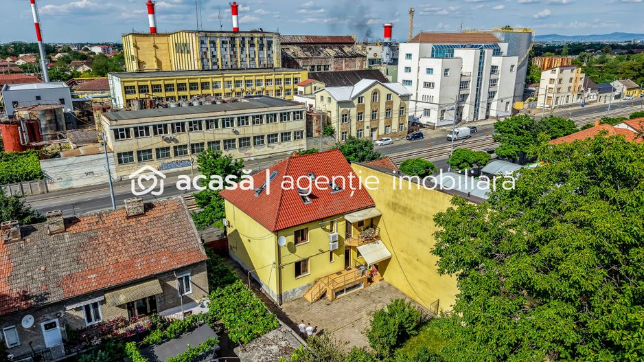 Imobil versatil D+P+E+M | Arteră principală Arad | Curte cu acces auto - Poză 10