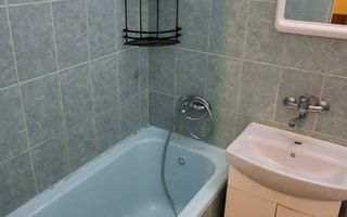 BRASADAS vinde ap 3 cam in Micro 14 etaj 4/4 mobilat utilat. - Poză 8