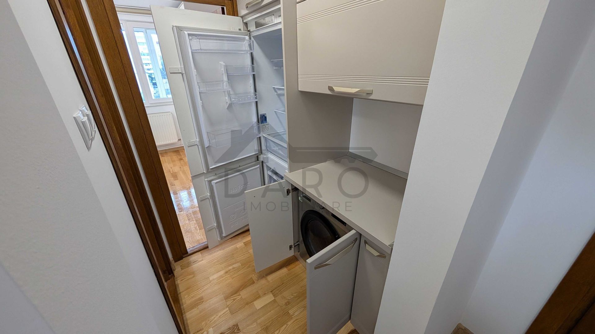 🏡 Apartament de închiriat – 3 camere decomandat - Poză 7