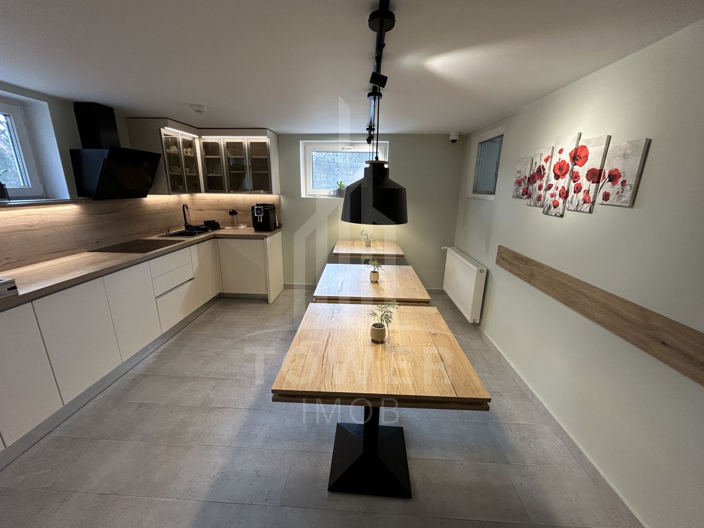 Casă de lux de închiriat | Curte | Ciubăr | Zona Gușterița - Poză 2