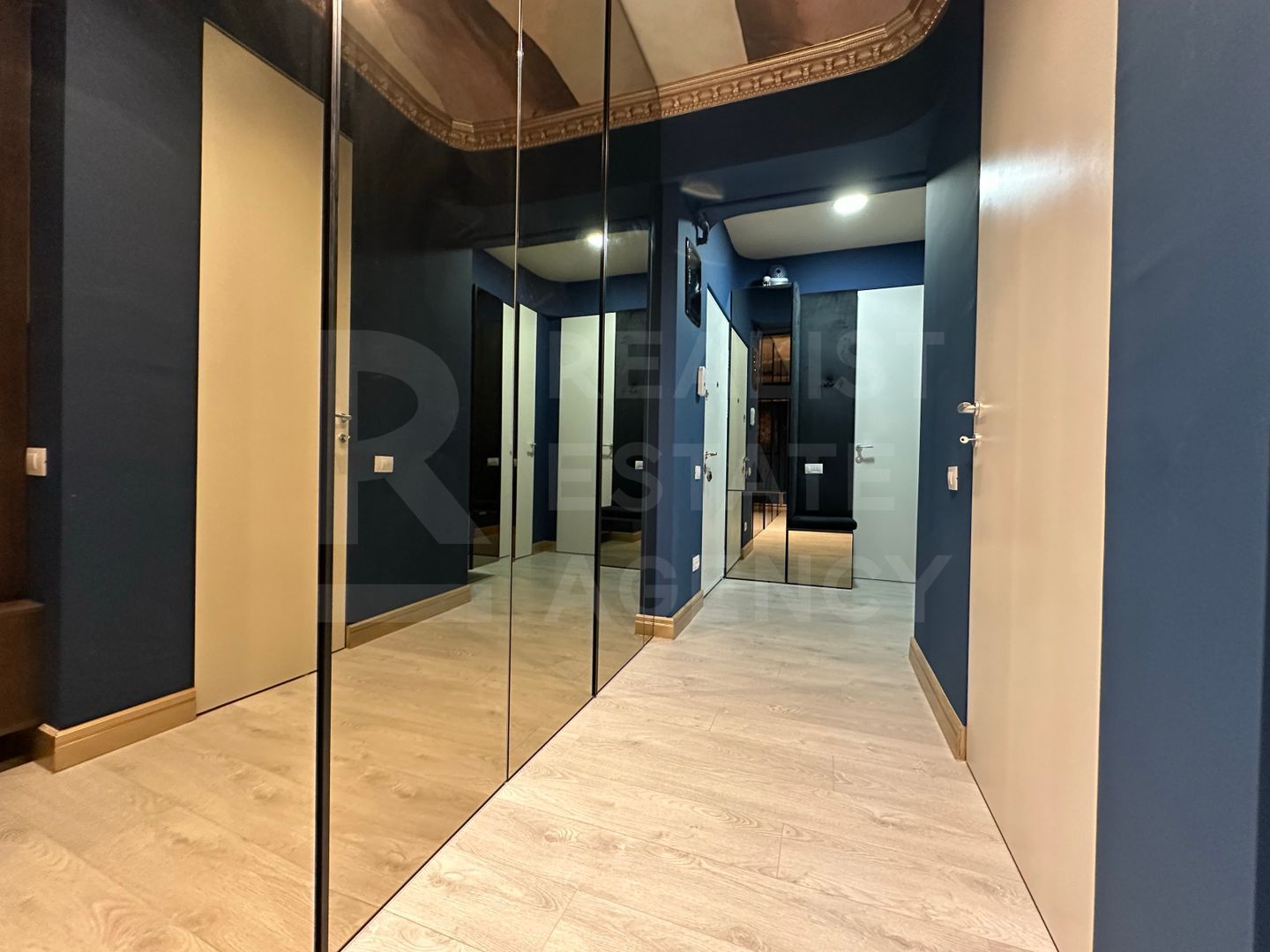 Vânzare, apartament de lux, 2 camere - zona Politehnica, București - Poză 6