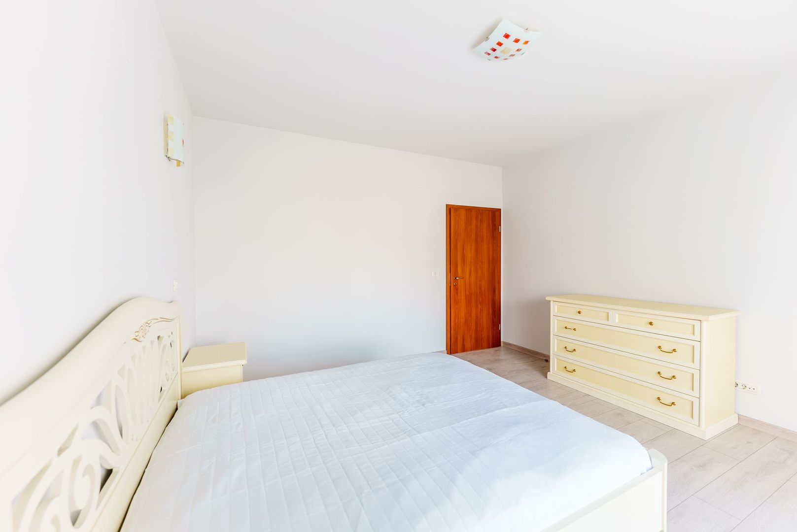 De închiriat apartament 2 cam deluxe în Subcetate - Poză 12