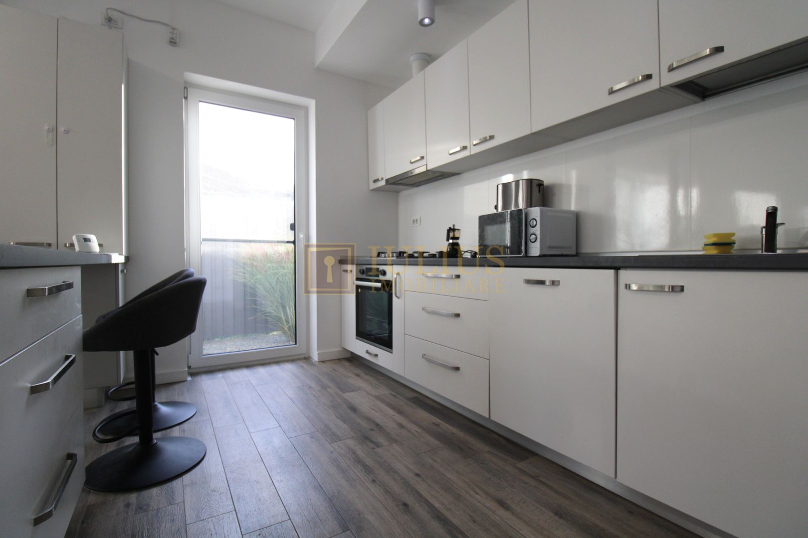 zona M.City Mall Moșnița Nouă; Duplex; 3 dormotoare, suprafata teren 325mp - Poză 8