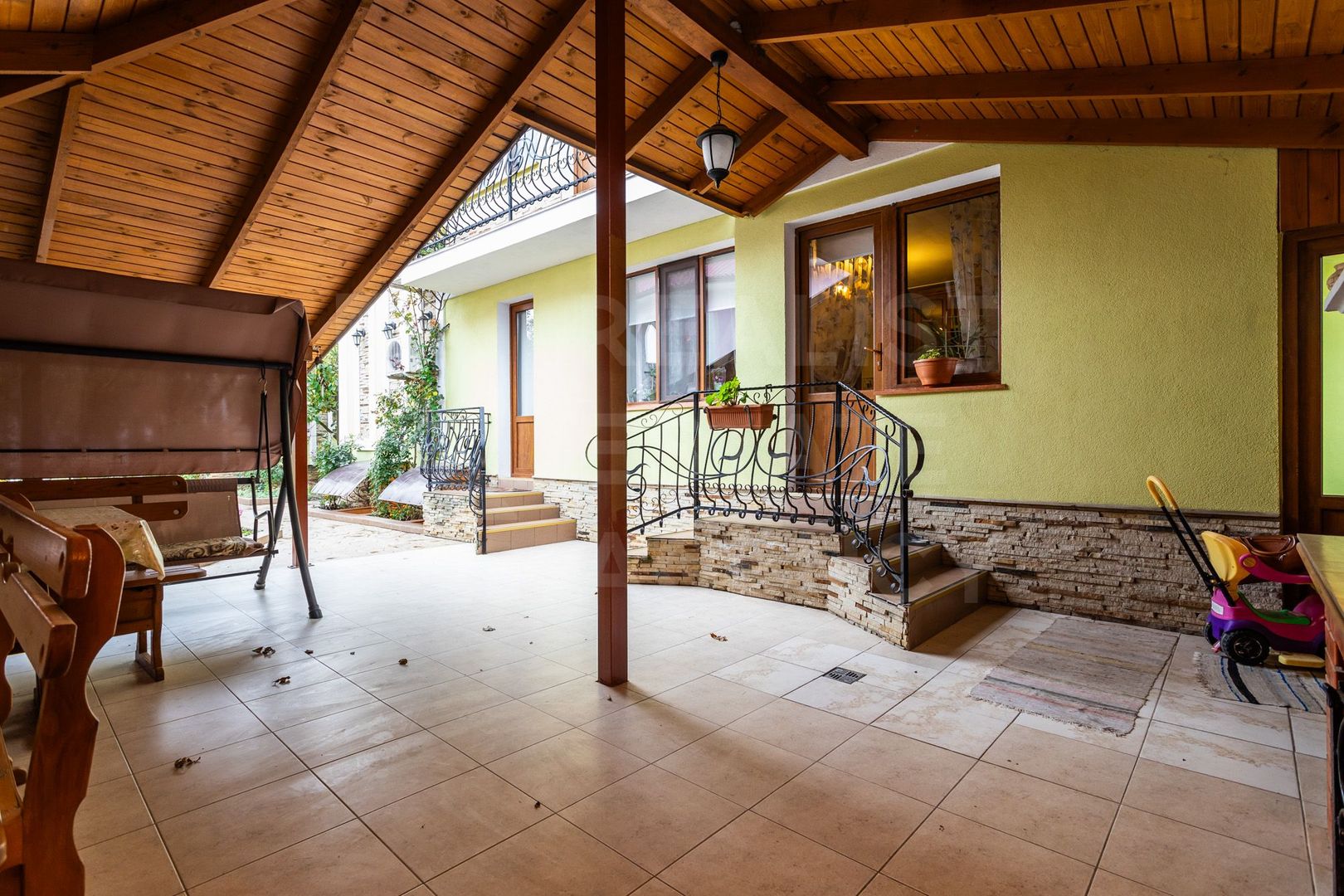 Vânzare, casă, 2 nivele, 6 camere, strada Luceafărul, Ciorescu - Poză 17