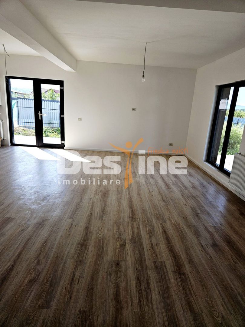 Casă VIȘAN, 3 camere decomandat 74 mp utili, teren 430 mp + parcare - Poză 7