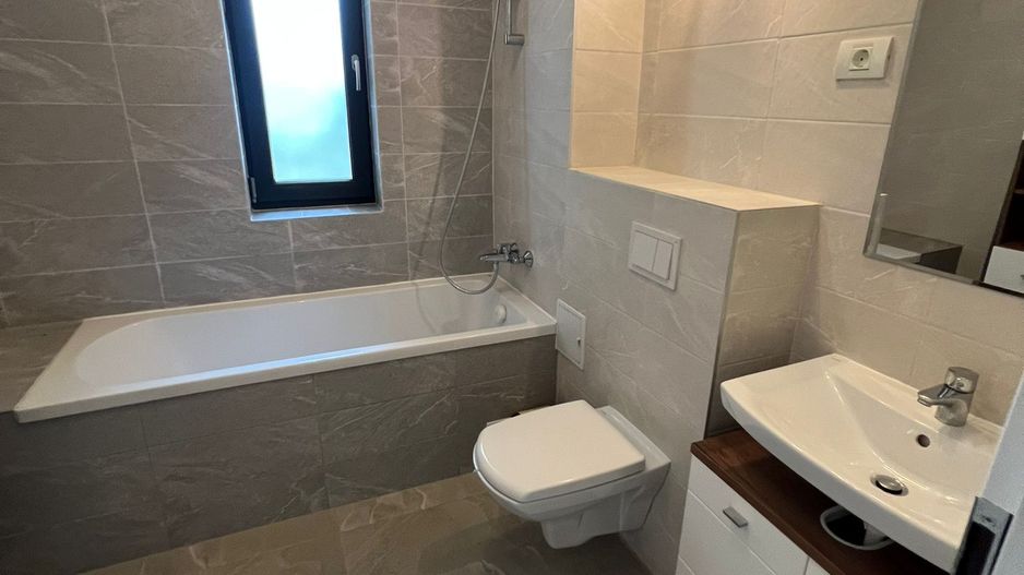 APARTAMENT  CU 2 CAMERE IN ZONA DE NORD - Poză 8