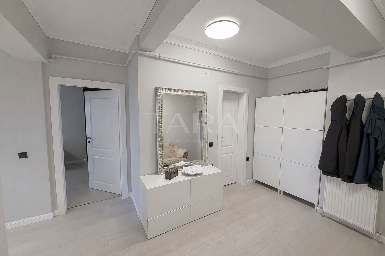 Apartament 3 camere modern | Zona Biblioteca Județeană - Poză 1
