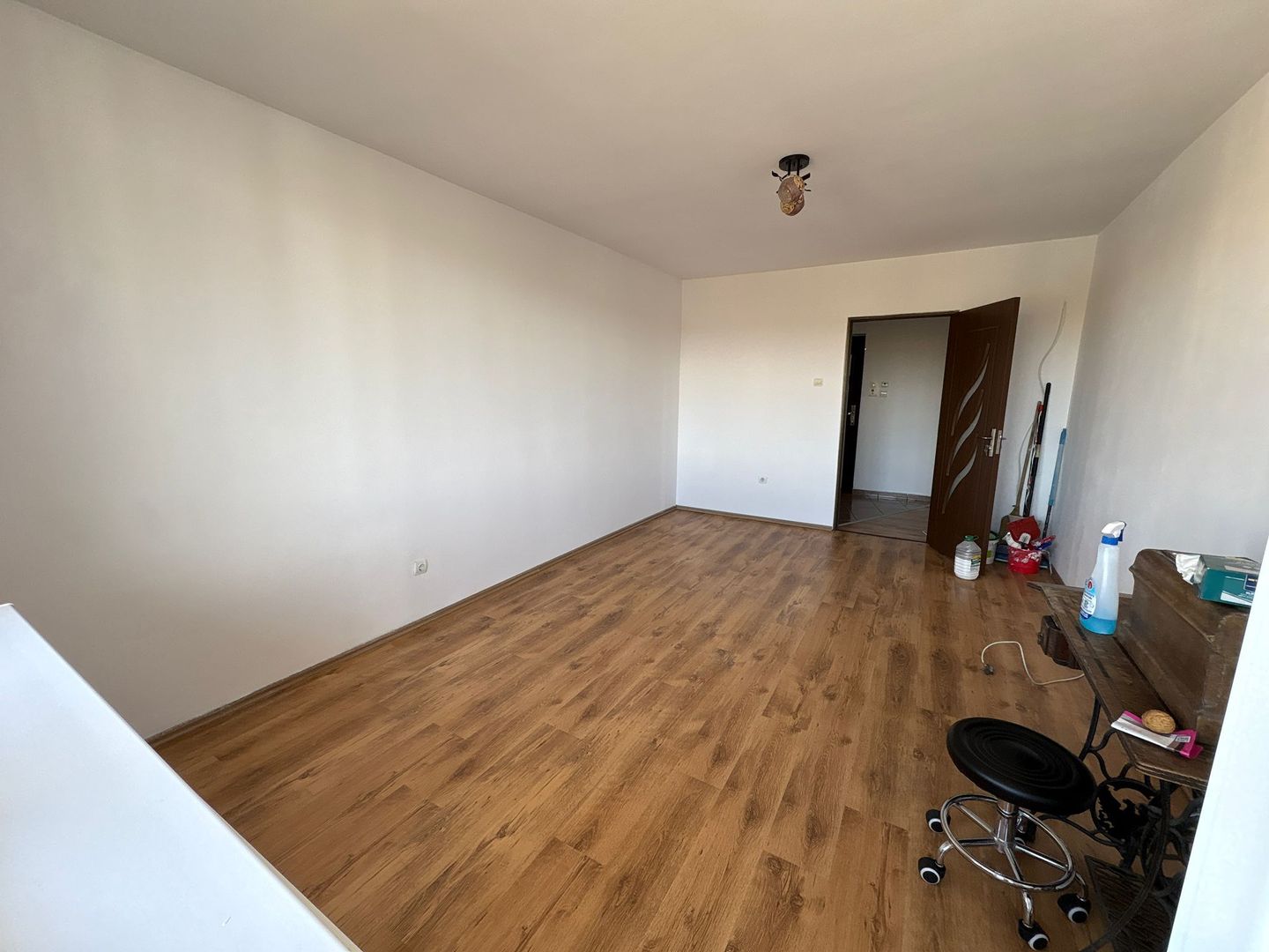 Apartament 2 camere 49 M² + balcon 10 M² cu priveliste Simeria - Poză 3