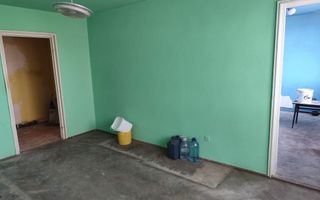 De vânzare apartament 2 camere - Poză 1