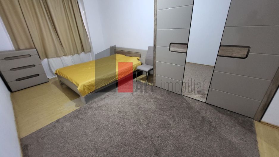 Apartament cu 3 camere de vanzare in zona Straulesti - Poză 2
