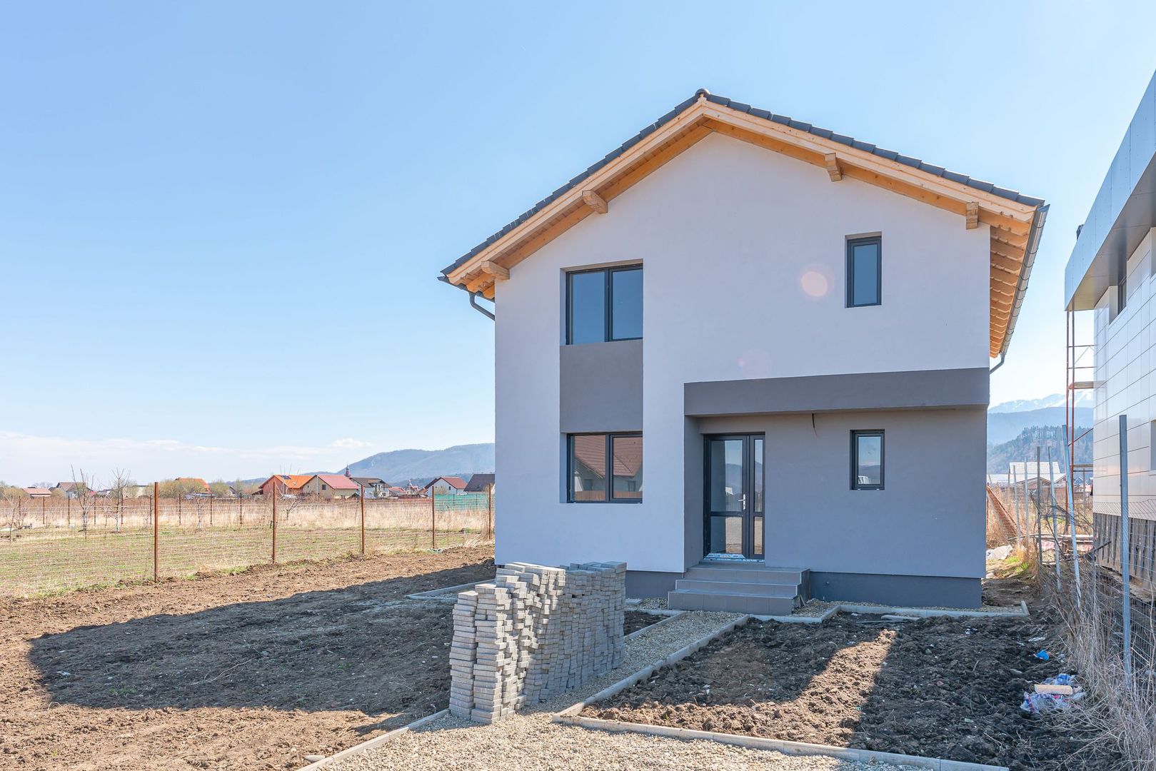 Casa individuala in Cristian compusa din 5 camere - Poză 4