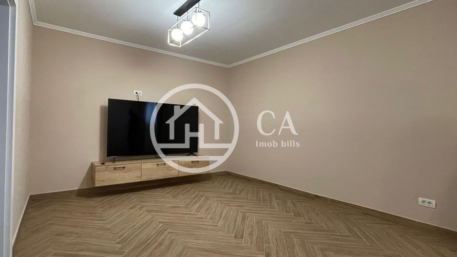 Casa LUX cu 5 camere de inchiriat in zona Iosia, Oradea - Poză 12