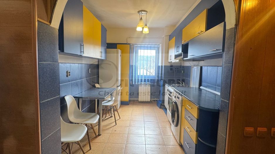 Apartament de 3 camere Dacia - 420 euro - Poză 1