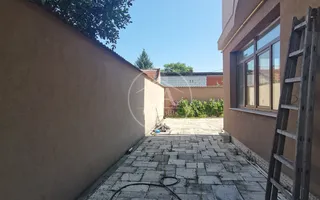 Casa de închiriat cu 7 camere în zona Dimitrie Cantemir, Oradea - Poză 26