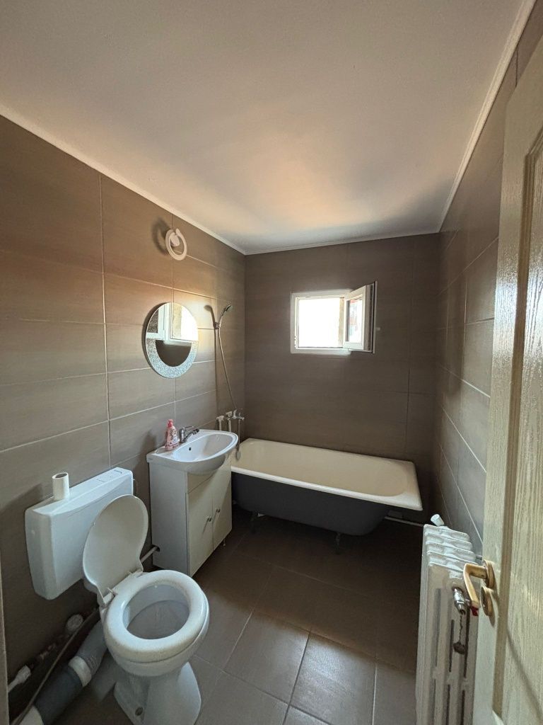 Apartament 2 camere, decomandat | Etaj 2 | Zona Dedeman - Poză 2