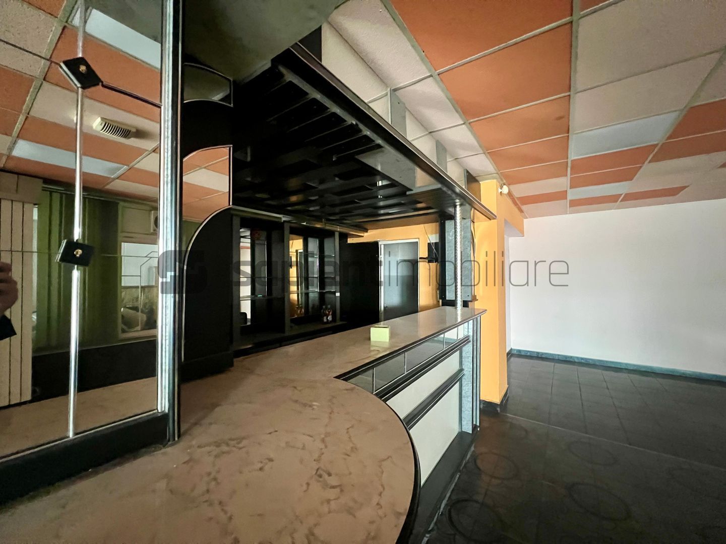 Pachet de spații comerciale – Centru Civic Oradea - Poză 13
