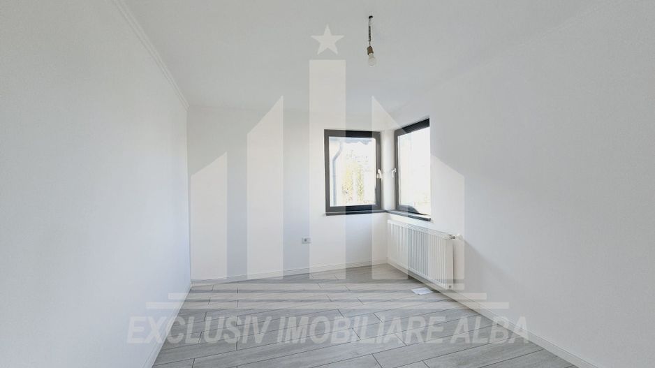 Casa in regim cuplat de vanzare, Cetate - Poză 10