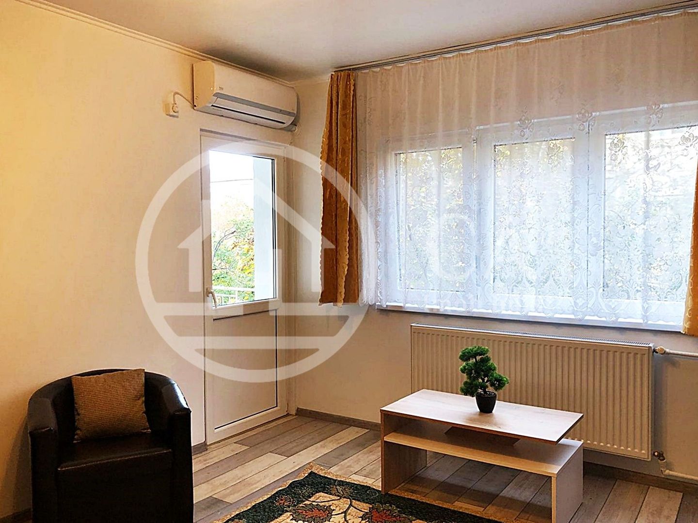 Apartament de inchiriat cu 1 camere in zona Rogerius, Oradea - Poză 3